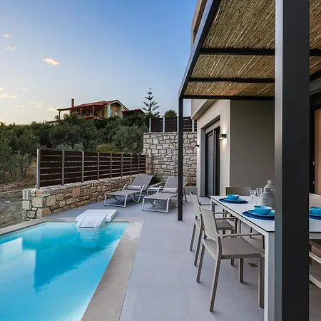Porti Villas Iraklis Asomatoi Exterior photo